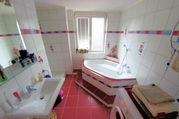 Bathroom-800x533
