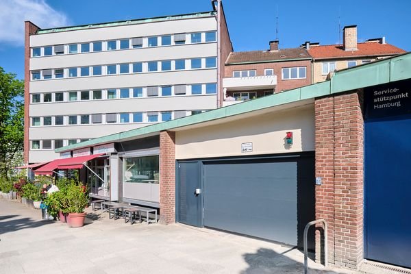 Tiefgarageneinfahrt