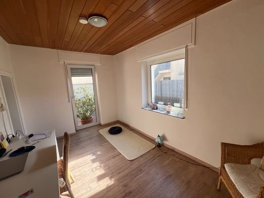 Zimmer 1 EG Haus 1