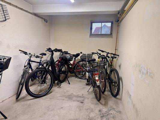 Fahrradabstellraum