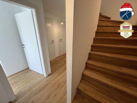 Stiegenaufgang, AR, WC