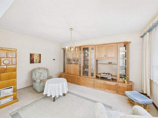 CAM02927G0-PR0245-STILL009