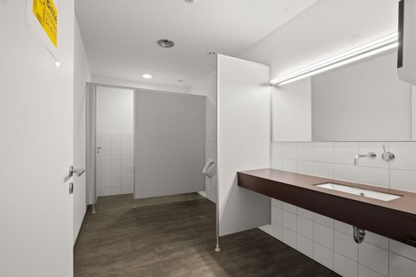 2025-04 Fotos Innen 1. OG  (21).jpg
