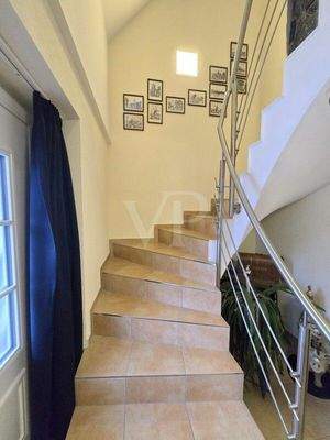 Treppenaufgang zum DG