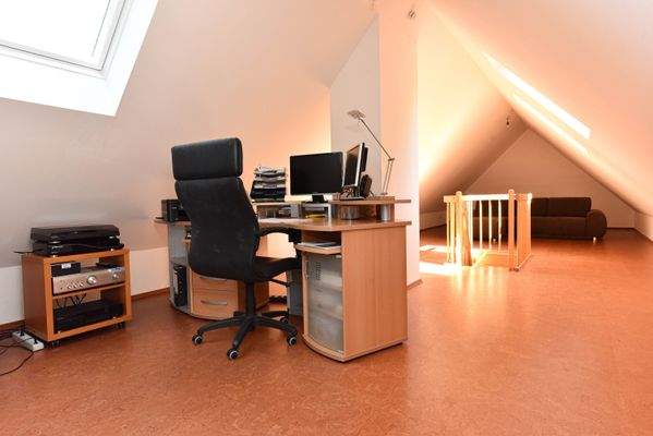 wohnlich ausgebauter Dachboden 