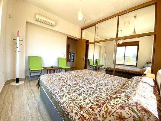 Luxusvilla zum Verkauf in Tsivaras mit Meerblick