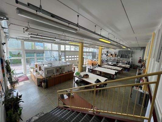 Magazin-Brixen-Vahrn-Lager-Produktion-Büro-LKW-Pla