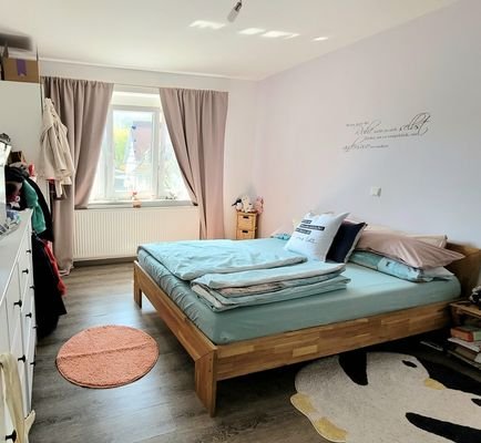 Schlafzimmer im 2.OG