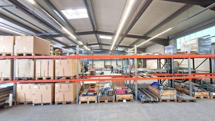 Blick 4 in die Halle