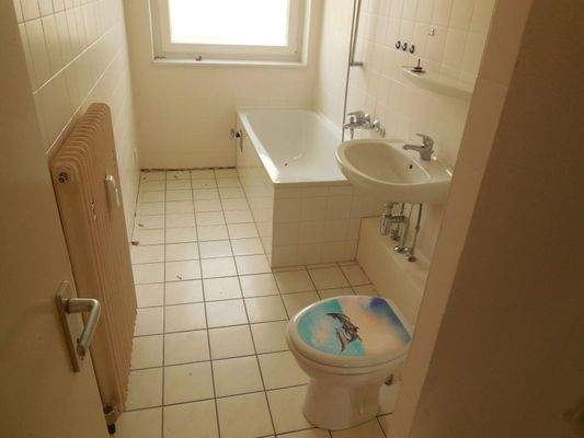 Modernisiertes Wannenbad