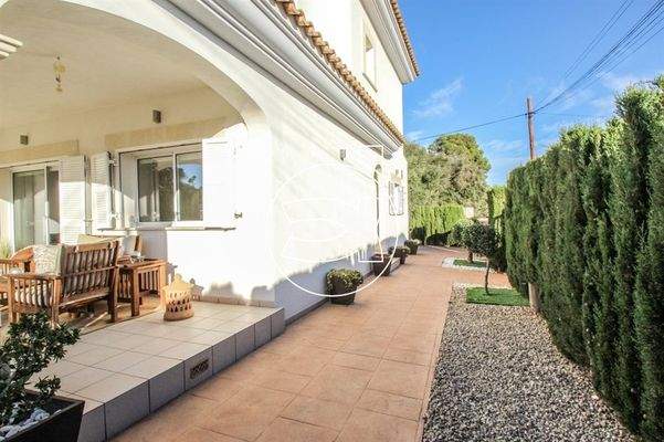 Moderne Doppelhaushälfte