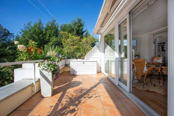 Große Südwest-(Dach-)Terrasse mit herrlichem Blick (-2-)