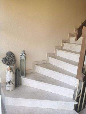 Marmortreppe 1.OG