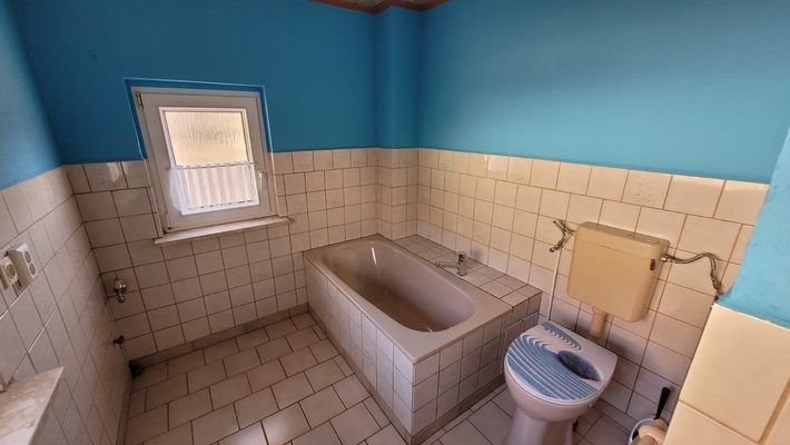 Bad mit Wanne