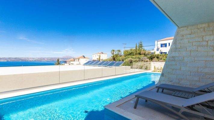 Hotel-for-sale-in-Chania-For-Sale-Hotel-for-sale-i