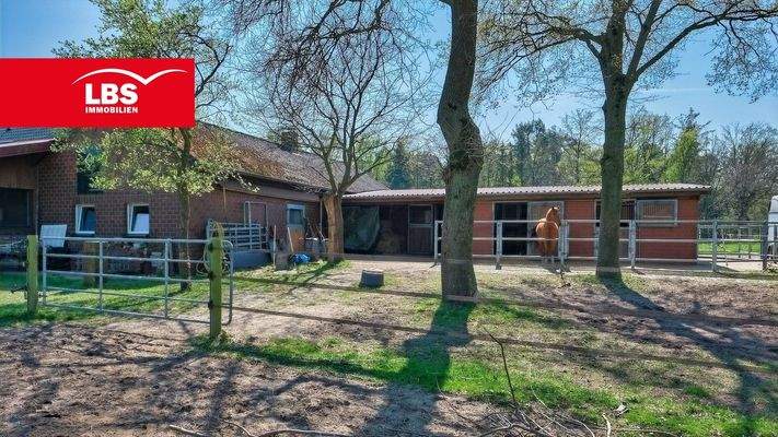 Ansicht Nebengebäude und Stall