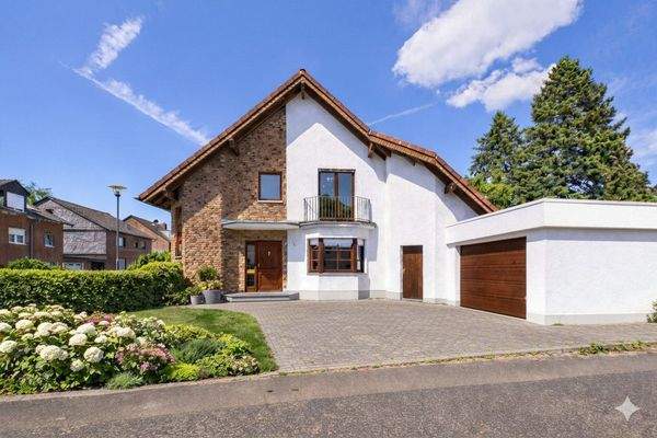 Hausansicht (KI generiert)