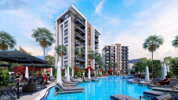 Spacious Apartments in a Secure Complex in Antalya Altintas
