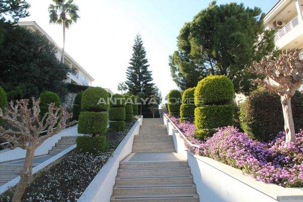 2-Bedroom Flat with Premium Amenities in Manavgat Antalya