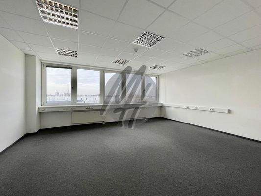 INFOS UNTER: 06171-586000