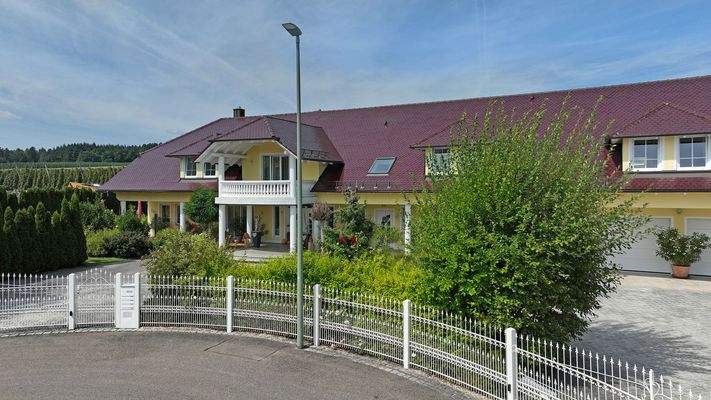 Außenansicht Zufahrt