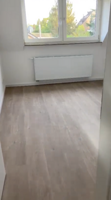 Moderner Boden, neue Heizkörper