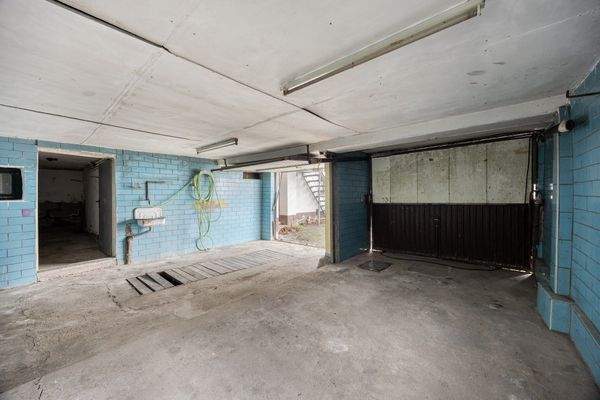 Geräumige Doppelgarage