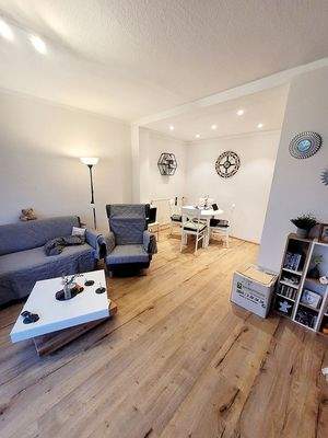 Wohn-Essbereich frisch renoviert