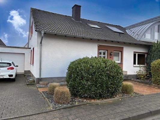 Hauseingang / Garage