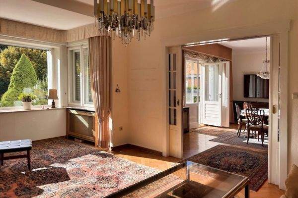 Wohnzimmer EG Blick zum Esszimmer