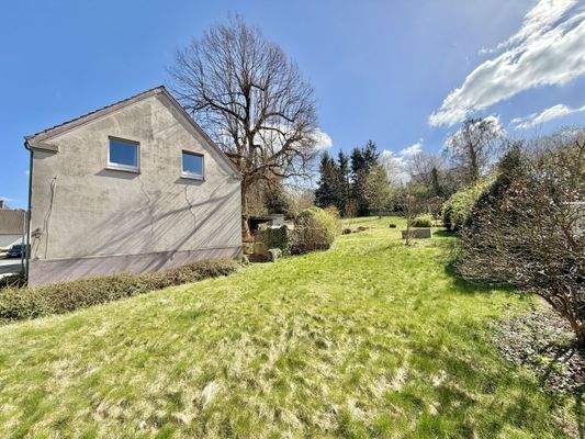 Aktuell mit einem freistehenden Haus bebaut - sanieren oder neu bauen?