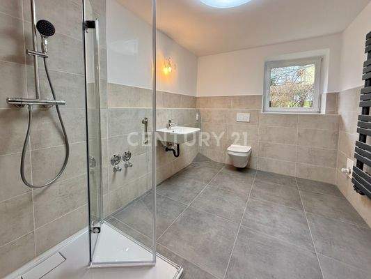 Bad im EG - sanierte Einheit