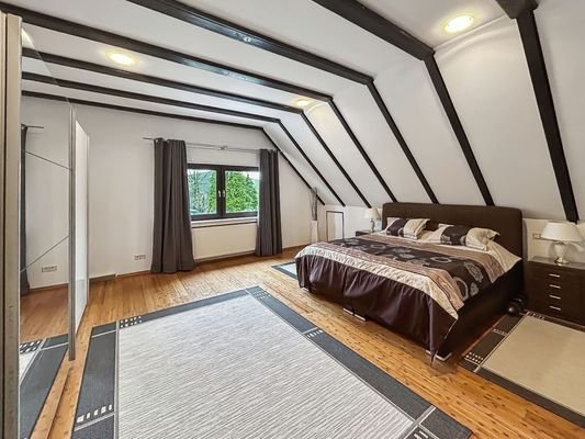 Schlafzimmer II
