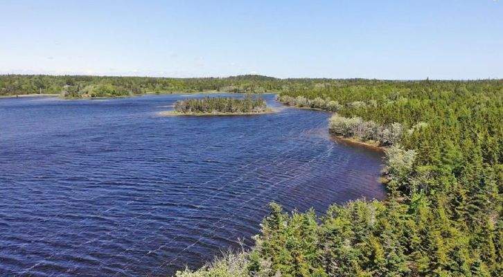 Cape Breton - Wunderschönes See-Ufer-Areal mit 7,7