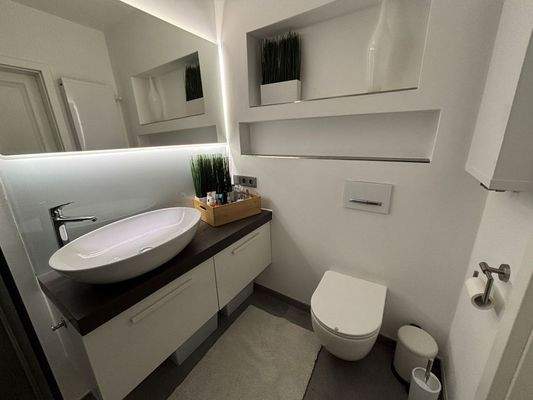 modernes Duschbad.JPG