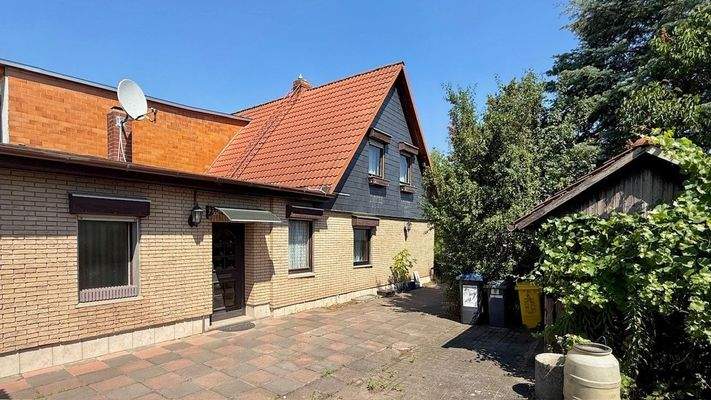 Hofbereich mit Hauseingang