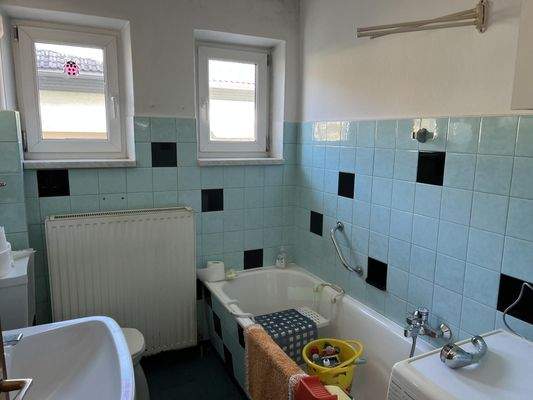 Badezimmer mit WC EG