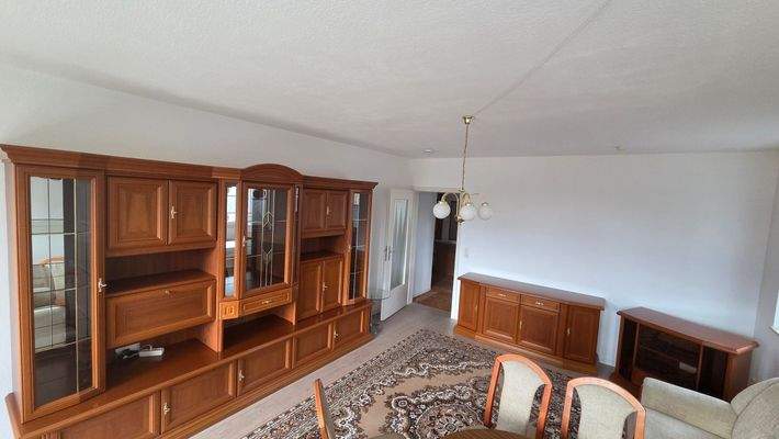 Schrankwand mit Sideboard