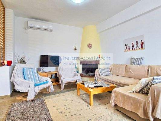 1551dd407c9e4923b31f59a681f5f24a-original