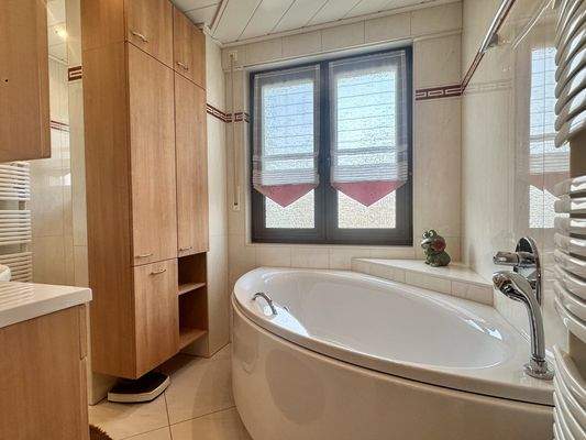 Badezimmer im Obergeschoss