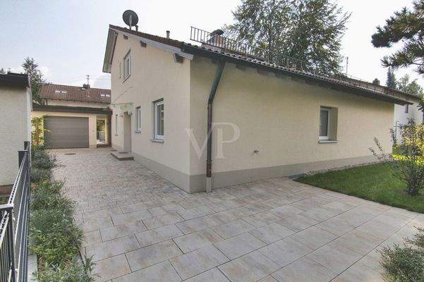 Eingangsbereich mit Rückansicht