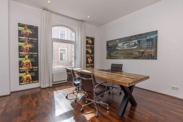 Arbeitszimmer
