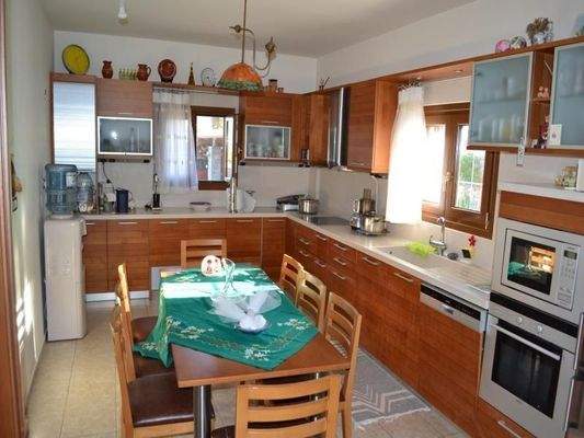 Kreta, Agios Nikolaos: Exklusive Immobilie zu verkaufen. Luxuriöse Villa mit fünf Schlafzimmern