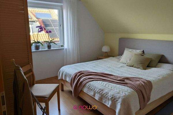 Zimmer 1 im DG - Möblierungsvorschlag (KI)