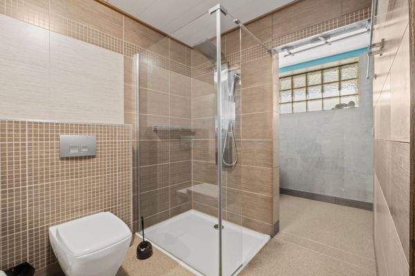 Bad - Patrick Pfeiffer Immobilien