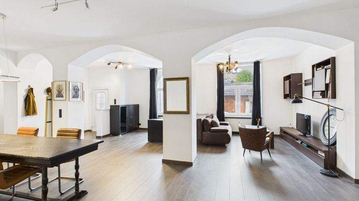 CAM04238G0-PR0053-STILL005