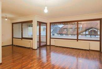 Wohn-/ Esszimmer, Balkon