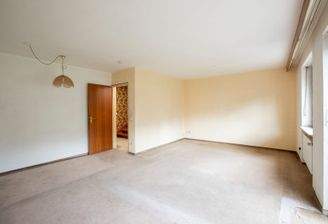 WOHNZIMMER ANSICHT 1