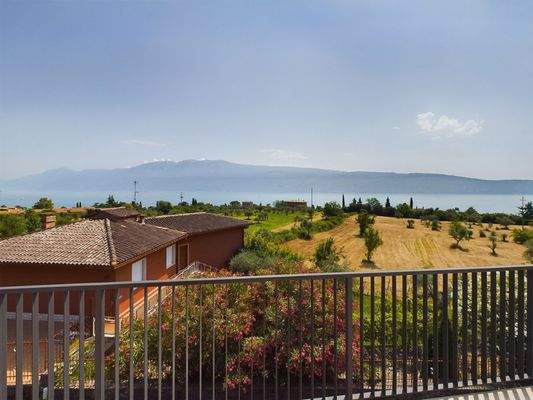 Blick vom Balkon im 2.OG