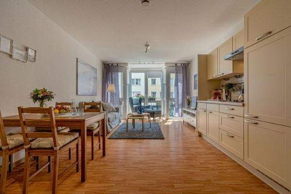 Der Wohnraum bedient die Bedürfnisse von Senioren